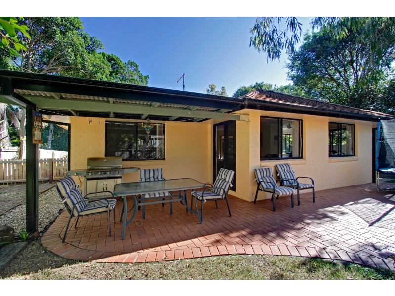 14 Oceanside Place, Suffolk Park NSW 2481