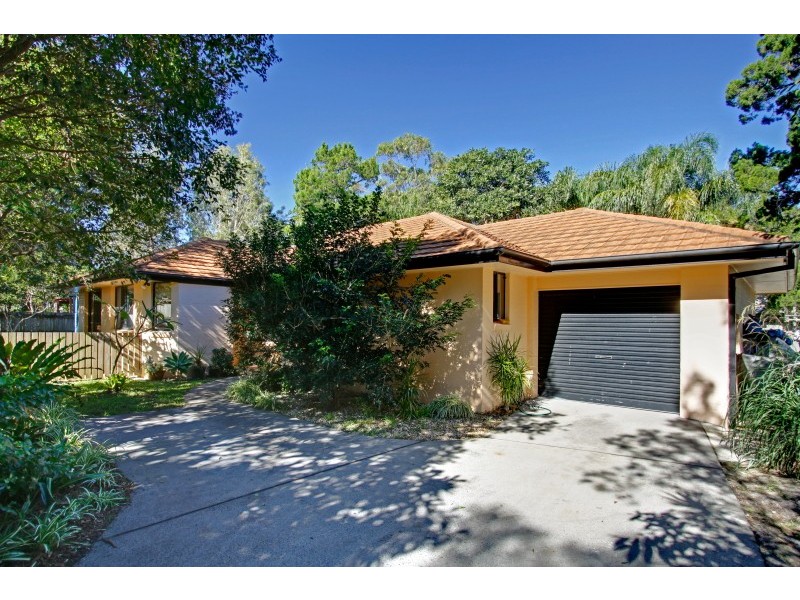14 Oceanside Place, Suffolk Park NSW 2481