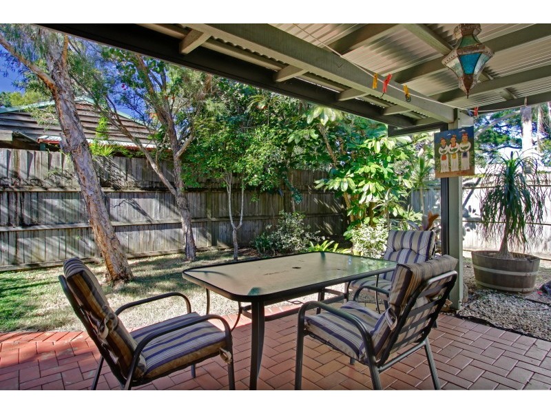 14 Oceanside Place, Suffolk Park NSW 2481