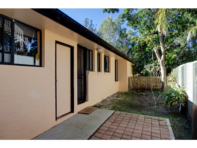 14 Oceanside Place, Suffolk Park NSW 2481