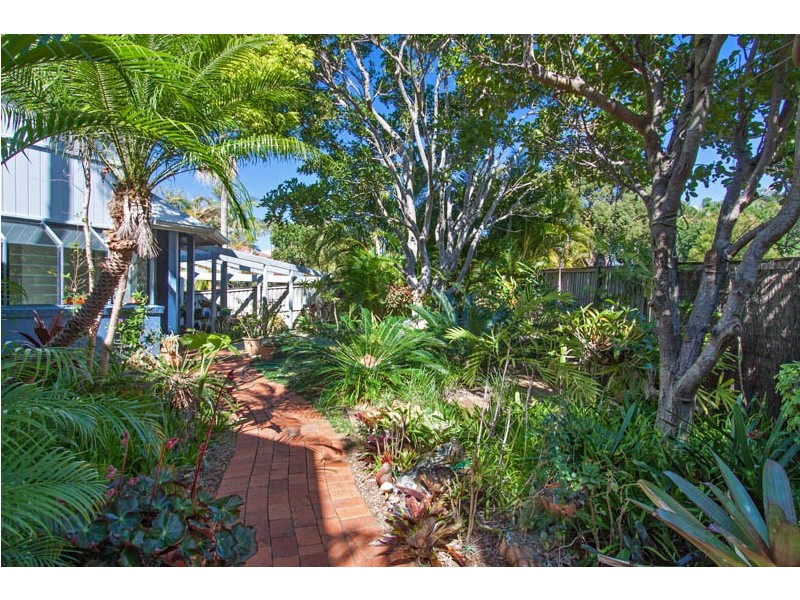 9 Mango Bark Court, Suffolk Park NSW 2481