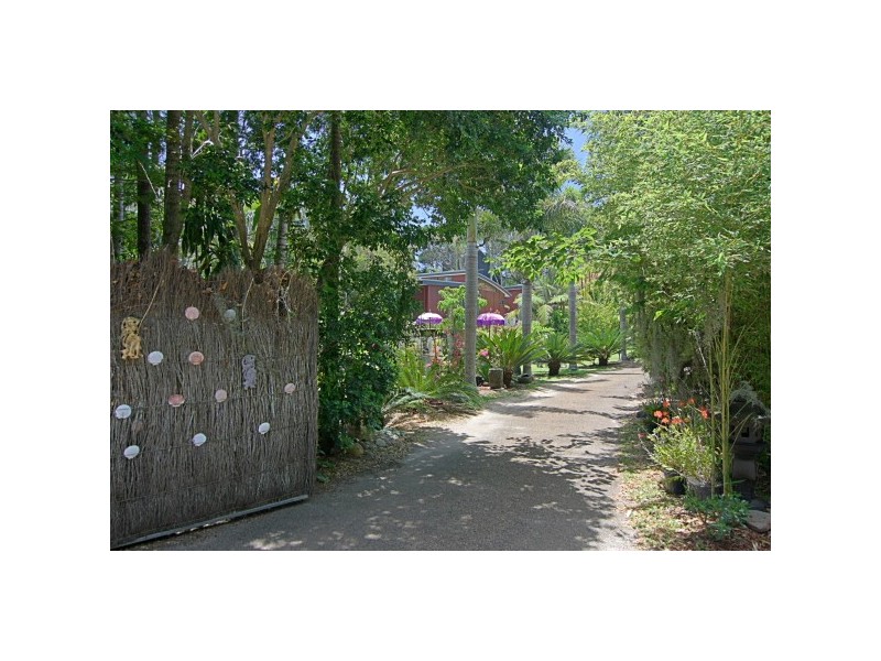 16 Childe Street, Belongil Beach, Byron Bay NSW 2481