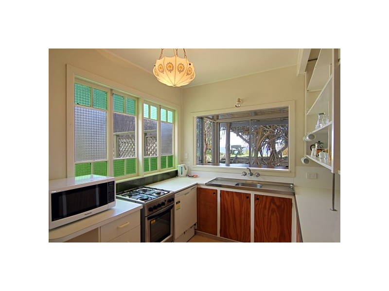 16 Childe Street, Belongil Beach, Byron Bay NSW 2481