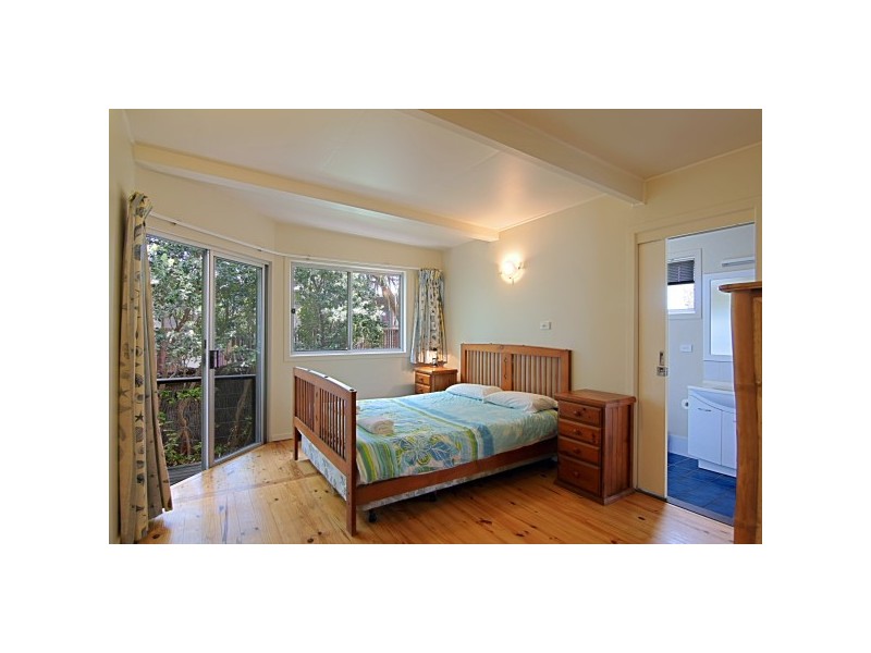 16 Childe Street, Belongil Beach, Byron Bay NSW 2481