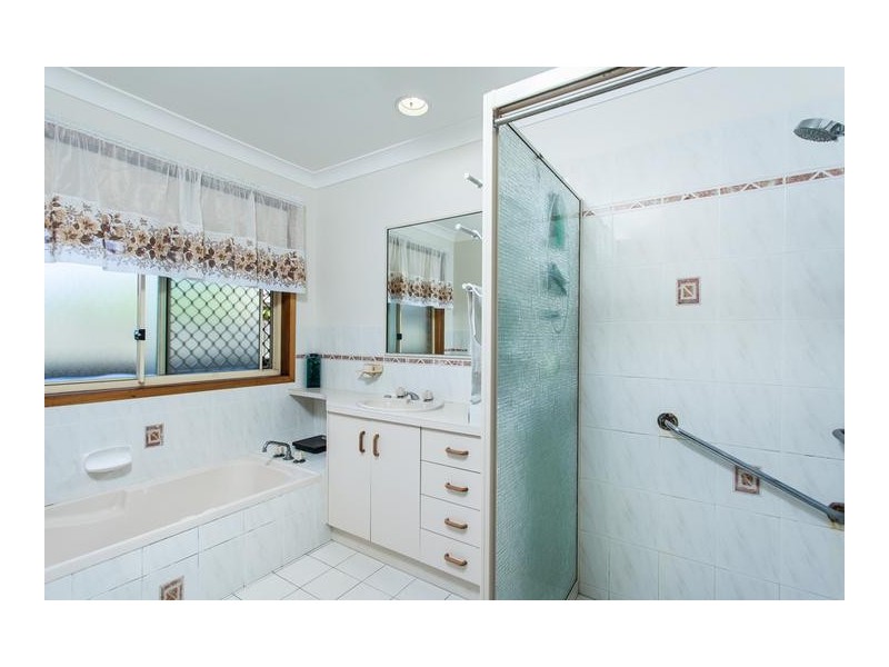 19 Sunrise Blvde, Byron Bay NSW 2481