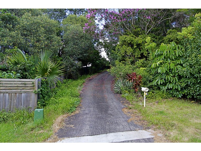 7 Arika Avenue, Ocean Shores NSW 2483