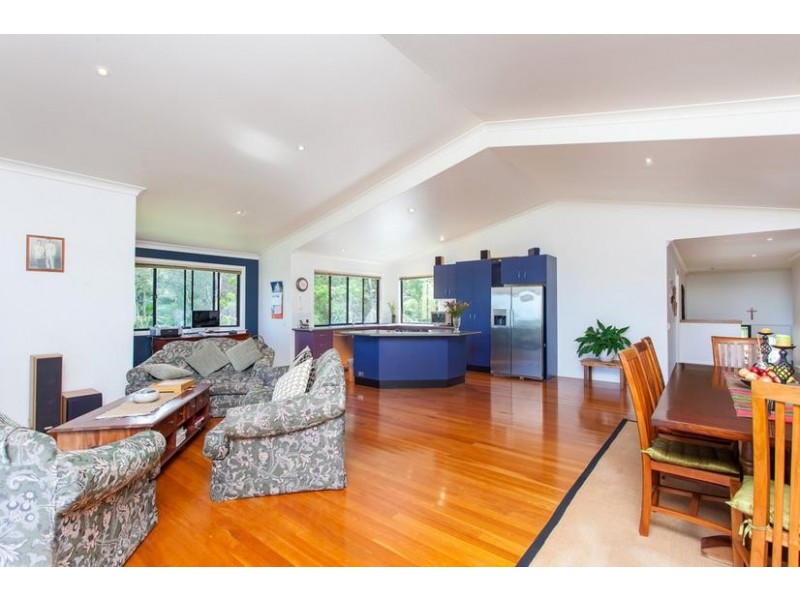 11 Red Bean Close, Suffolk Park NSW 2481