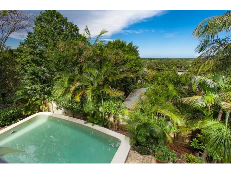 11 Red Bean Close, Suffolk Park NSW 2481