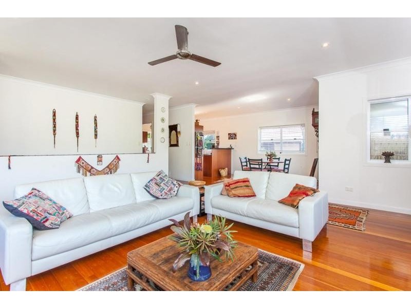 18 Caniaba Crescent, Suffolk Park NSW 2481