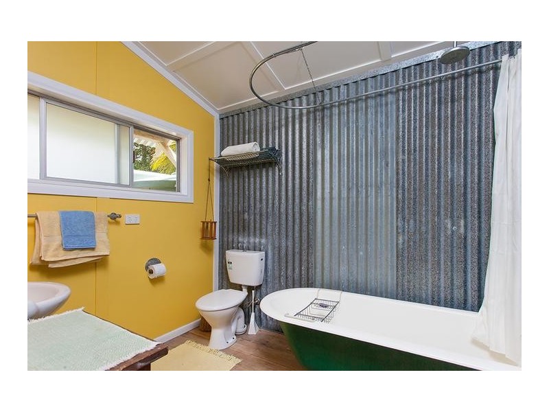 90 McGettigans Lane, Ewingsdale NSW 2481