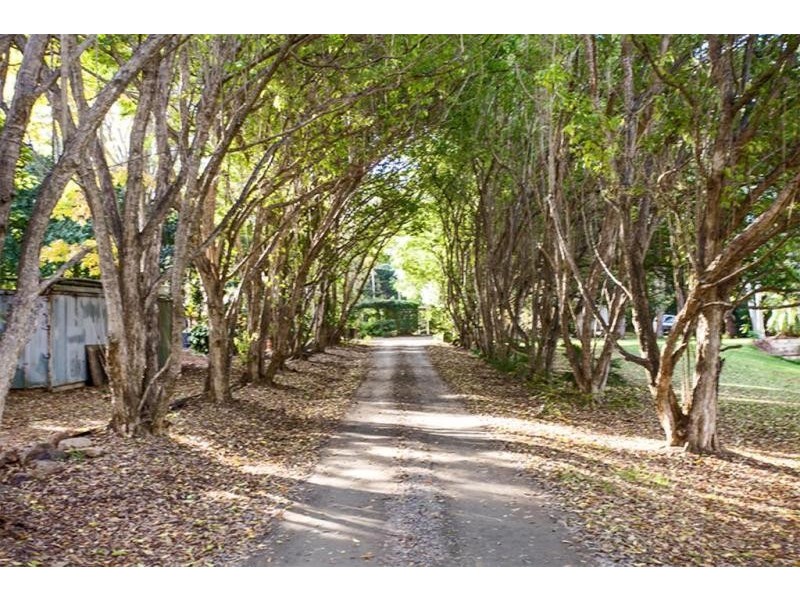 12 Plantation Drive, Ewingsdale NSW 2481