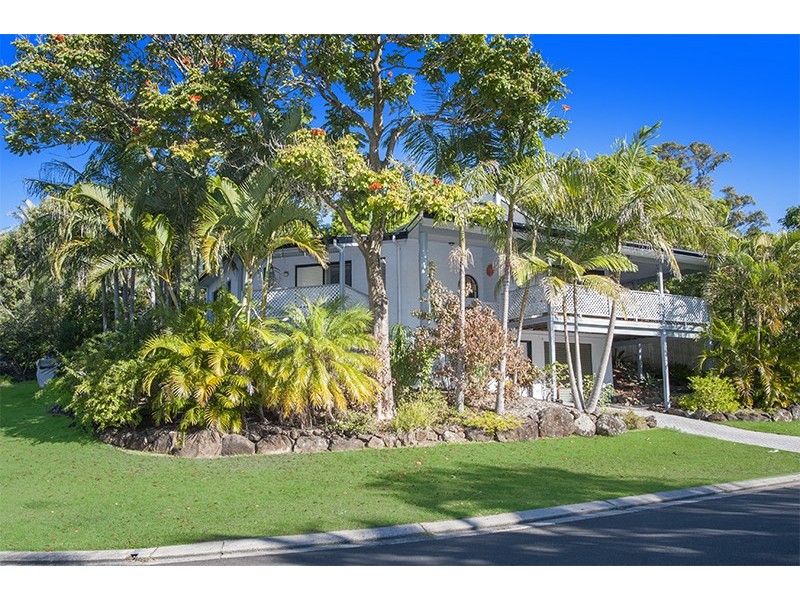 13 Bottlebrush Crescent, Suffolk Park NSW 2481