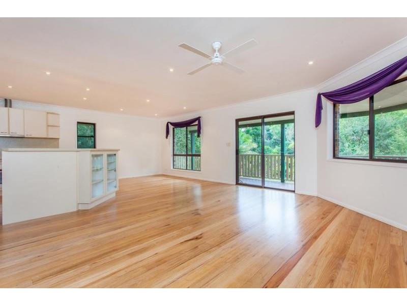 5 Hakea Crescent, Suffolk Park NSW 2481