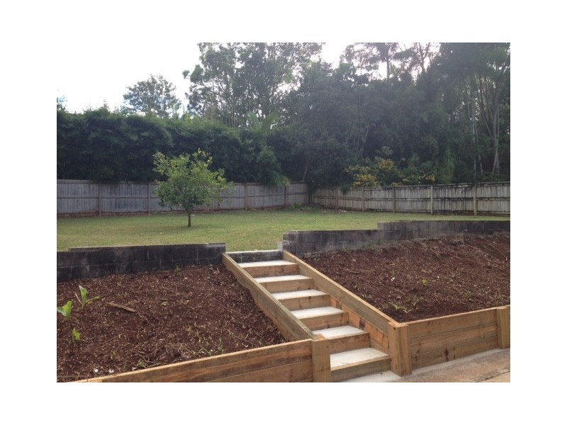 12 Palm Tree CRESCENT, Bangalow NSW 2479