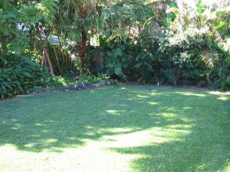 Kalemajere Drive, Suffolk Park NSW 2481