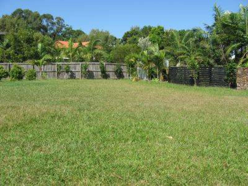 Sallywattle Drive, Suffolk Park NSW 2481