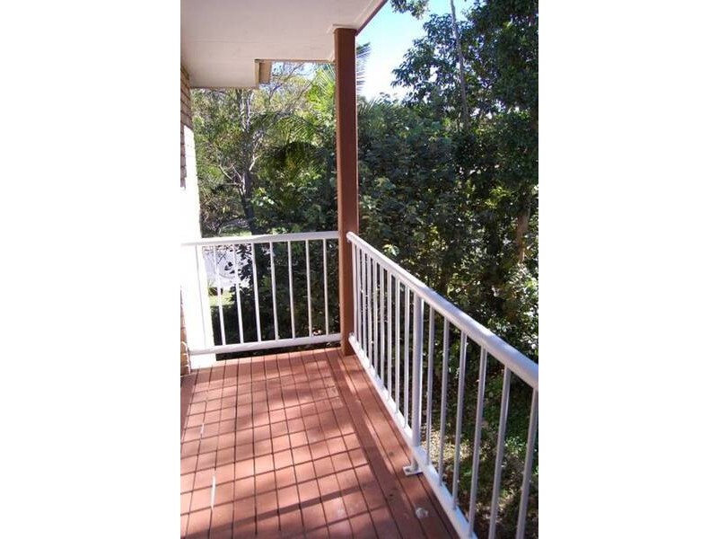 Hazelwood Close, Suffolk Park NSW 2481