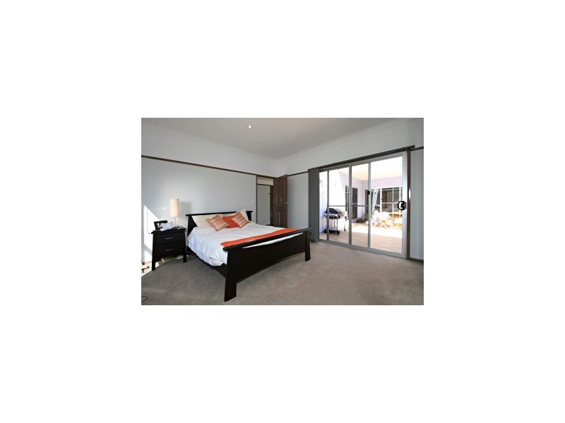 Sallywattle Drive, Suffolk Park NSW 2481