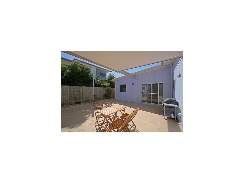 Sallywattle Drive, Suffolk Park NSW 2481