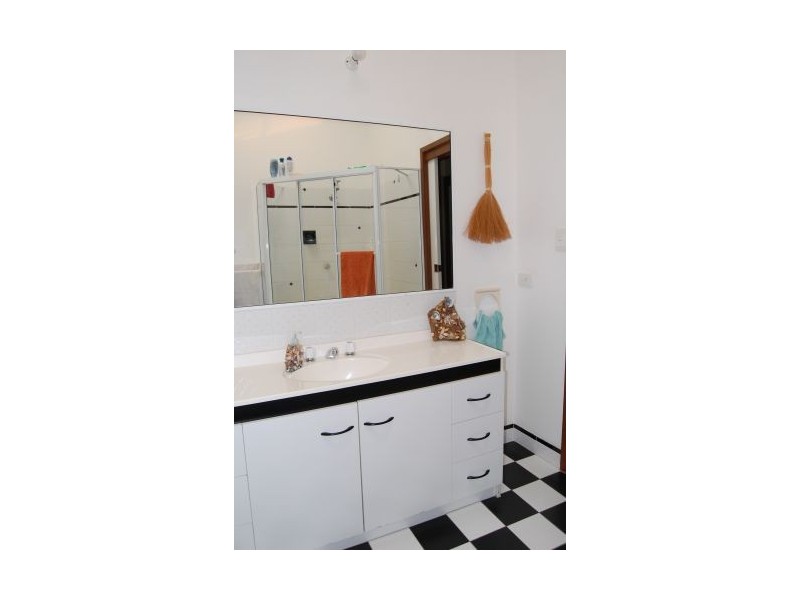 Kalemajere Drive, Suffolk Park NSW 2481