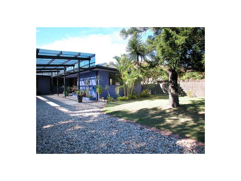 5 Armstrong Street, Suffolk Park NSW 2481