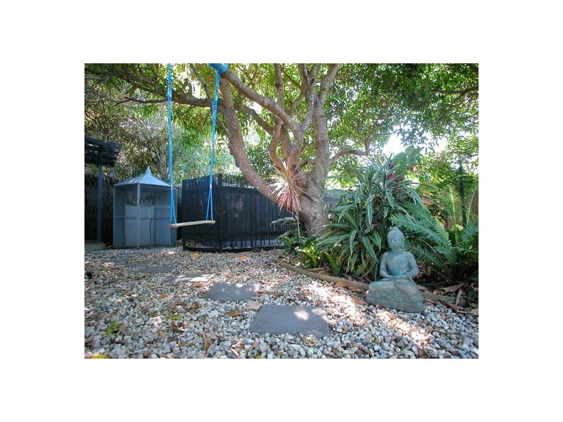 5 Armstrong Street, Suffolk Park NSW 2481