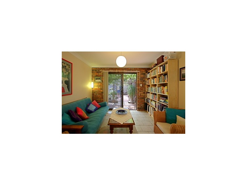 6 Wareham Street, Suffolk Park NSW 2481