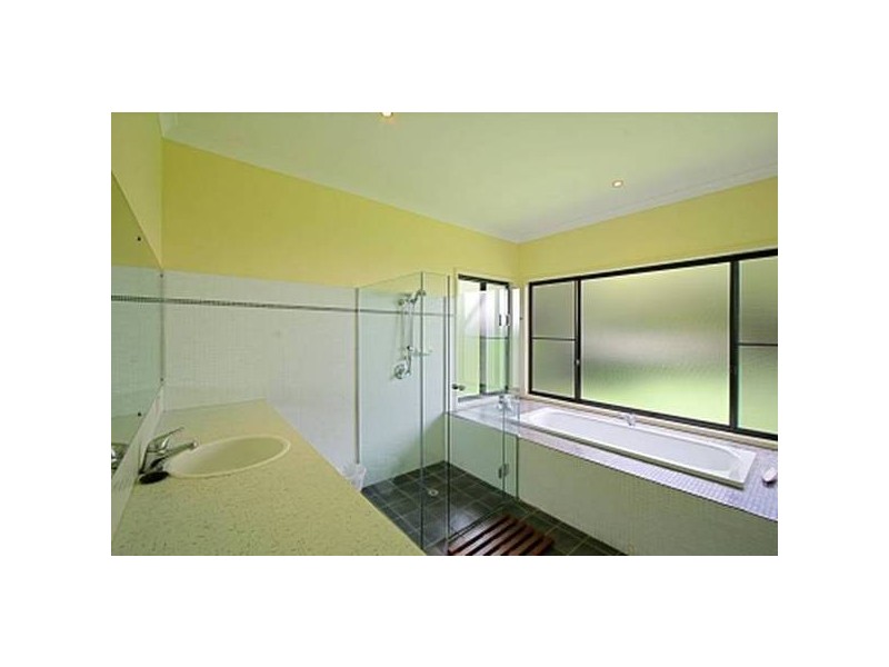 2 Citriadora Drive, Ewingsdale NSW 2481