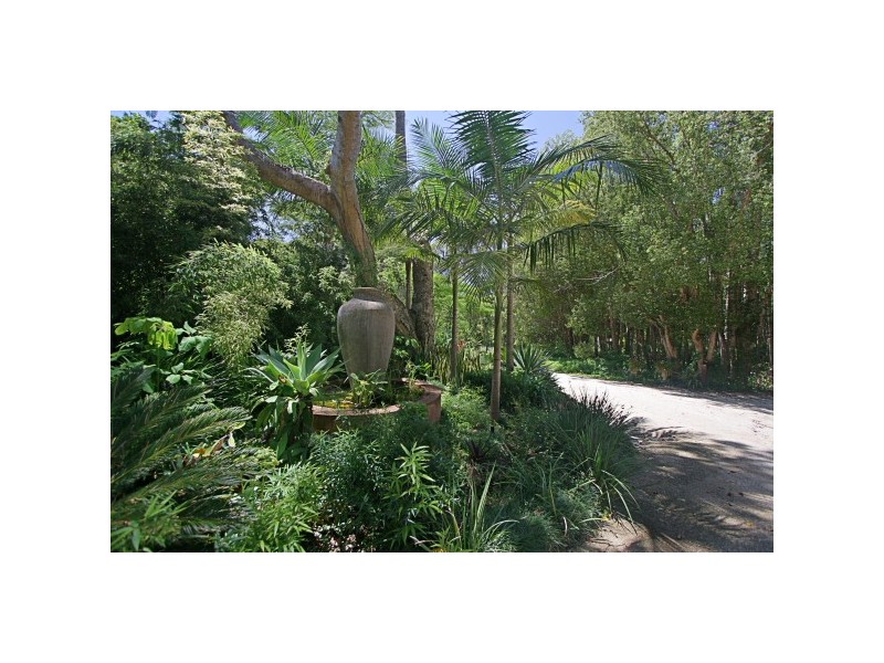 20 Taylors Lane, Ewingsdale NSW 2481