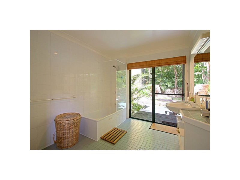 12/21-25 Cemetery Road ‘Seeana Court’, Byron Bay NSW 2481