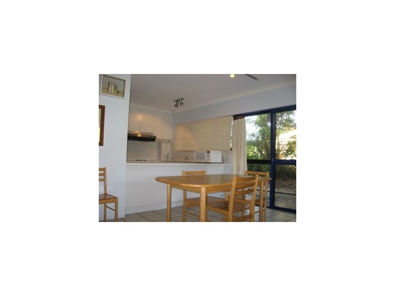 2/122 Lighthouse Road, Byron Bay NSW 2481