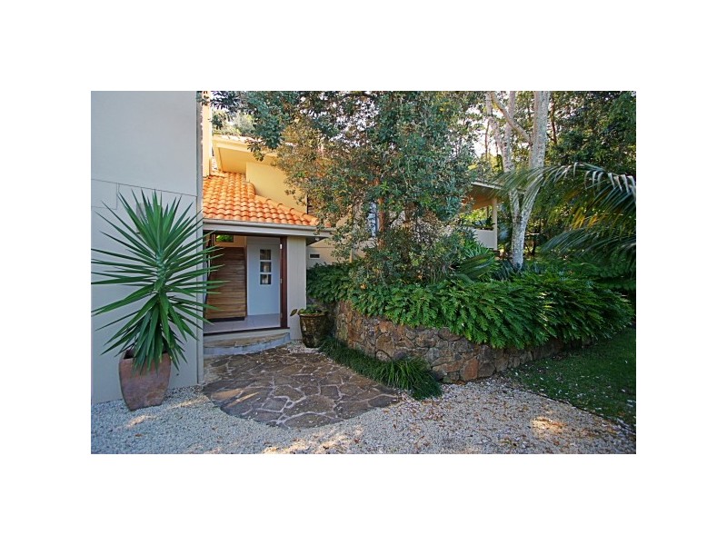 16 Red Bean Close, Suffolk Park NSW 2481