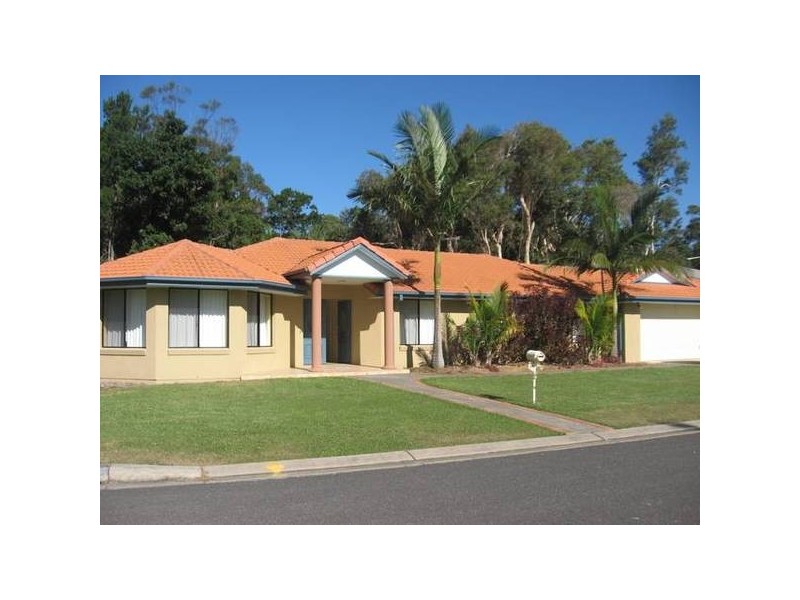 14 Honeysuckle Drive, Suffolk Park NSW 2481