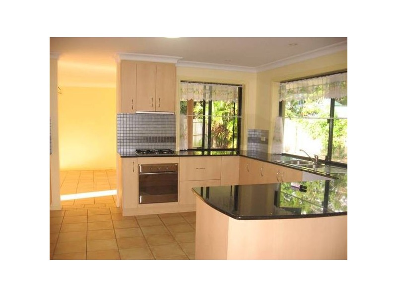 14 Honeysuckle Drive, Suffolk Park NSW 2481