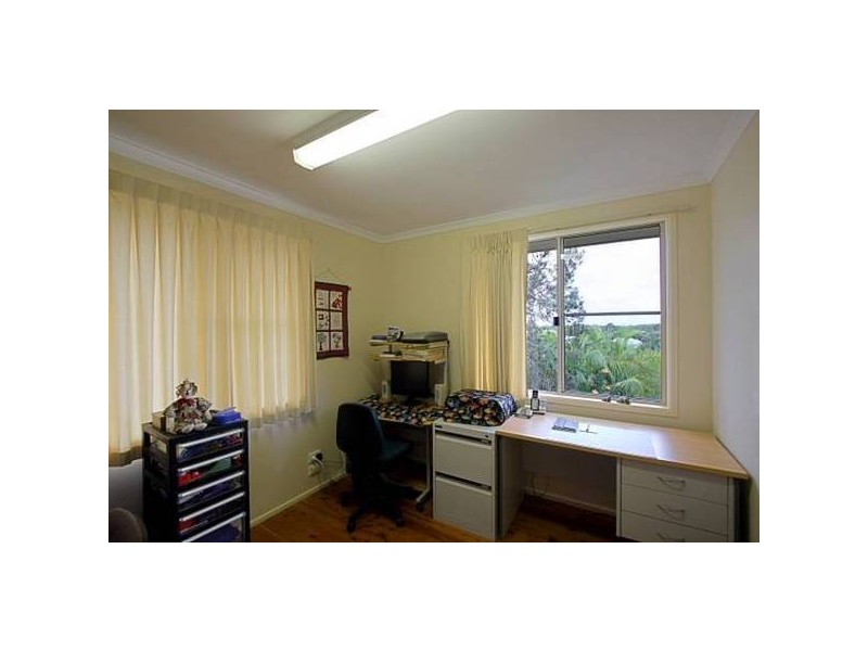 11 Hakea Crescent, Suffolk Park NSW 2481
