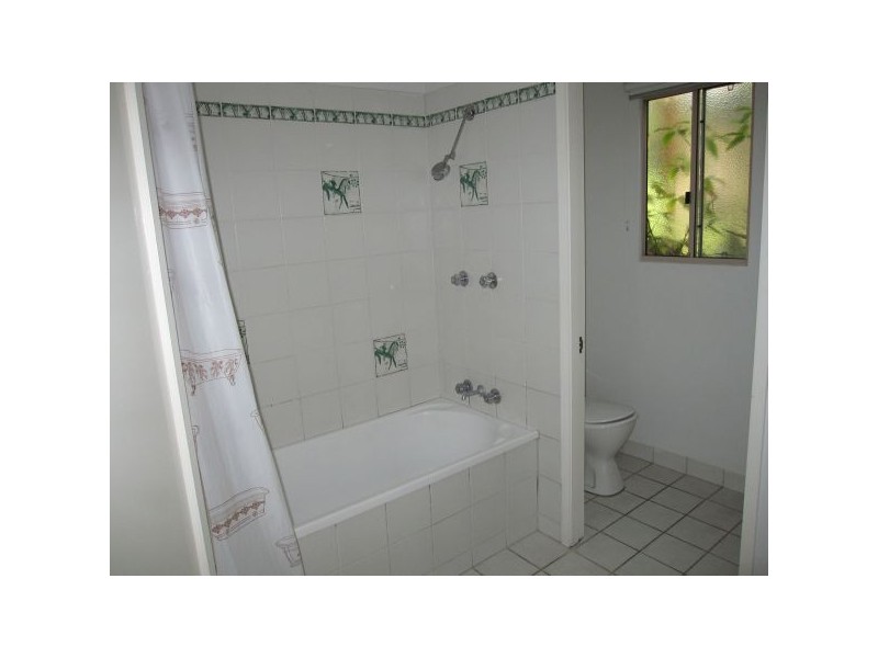 2/3 Old Bangalow Road, Byron Bay NSW 2481