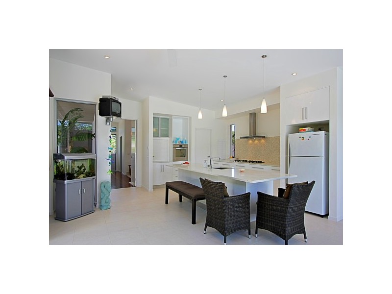 1 Honeysuckle Drive, Byron Bay NSW 2481