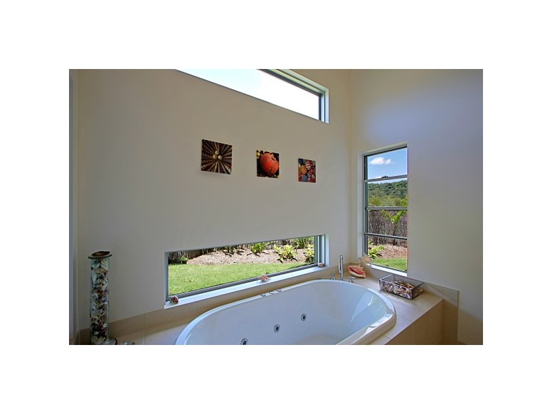 1 Honeysuckle Drive, Byron Bay NSW 2481