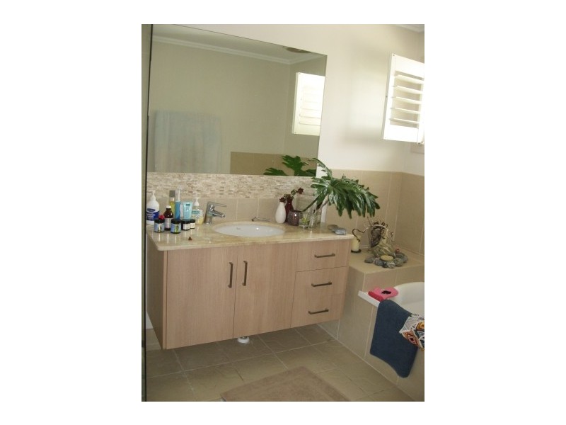 2/6-8 Browning Street, Byron Bay NSW 2481