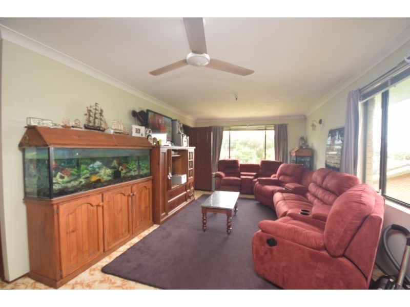 15 Waugh Ave, Nambucca Heads NSW 2448
