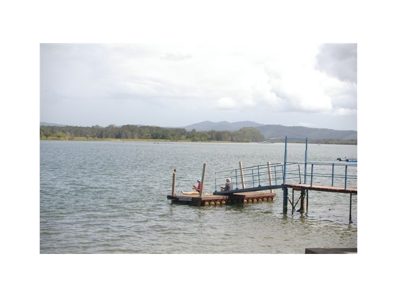 4 Pelican Park, Pacific Highway, Nambucca Heads NSW 2448