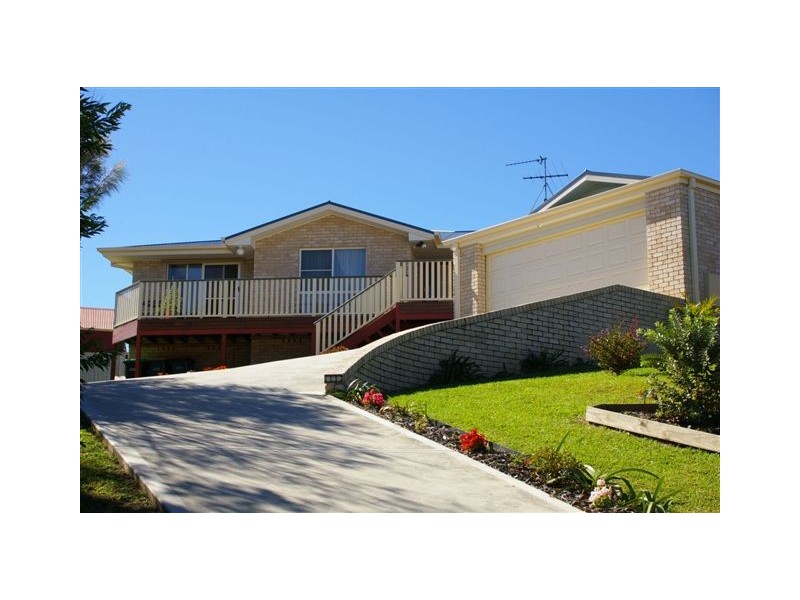 12 Grant Crescent, Macksville NSW 2447