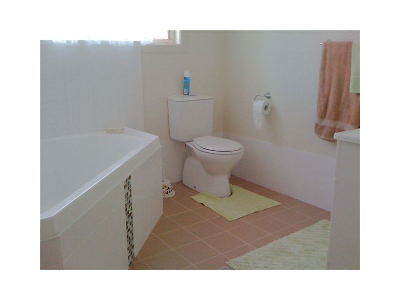 12 Grant Crescent, Macksville NSW 2447