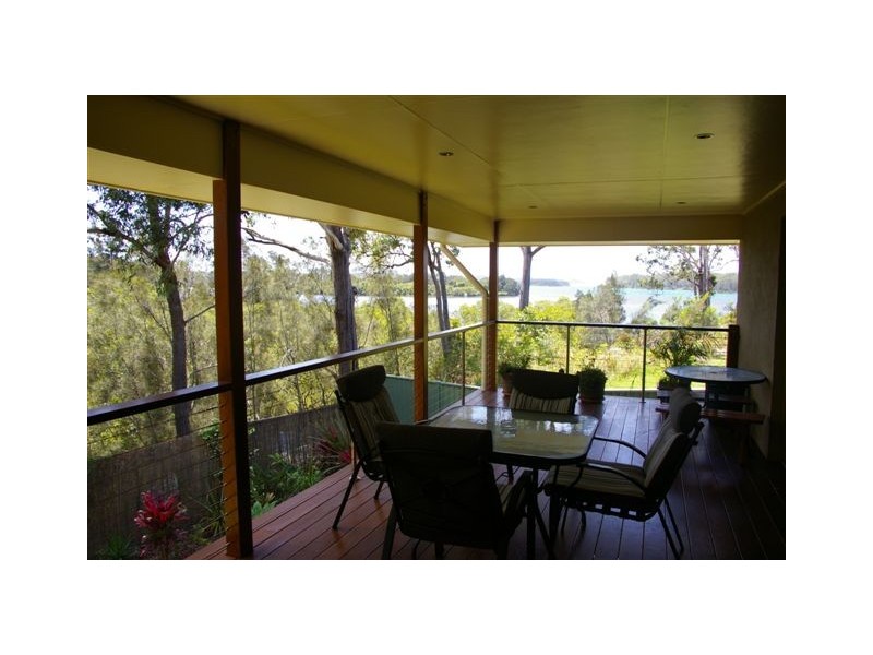 12 Edgewater Drive, Nambucca Heads NSW 2448