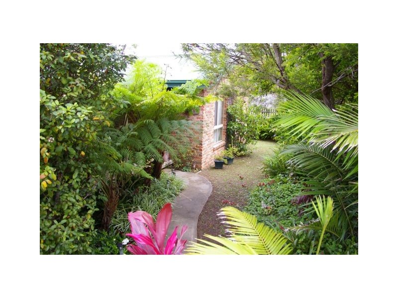 9 Grant Crescent, Macksville NSW 2447