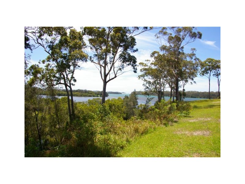12 Edgewater Drive, Nambucca Heads NSW 2448