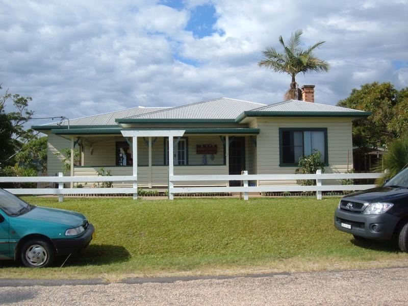 Valla NSW 2448