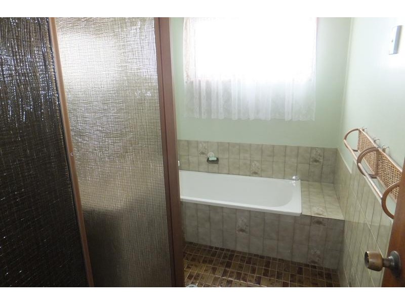 11 West Sreet, Scotts Head NSW 2447