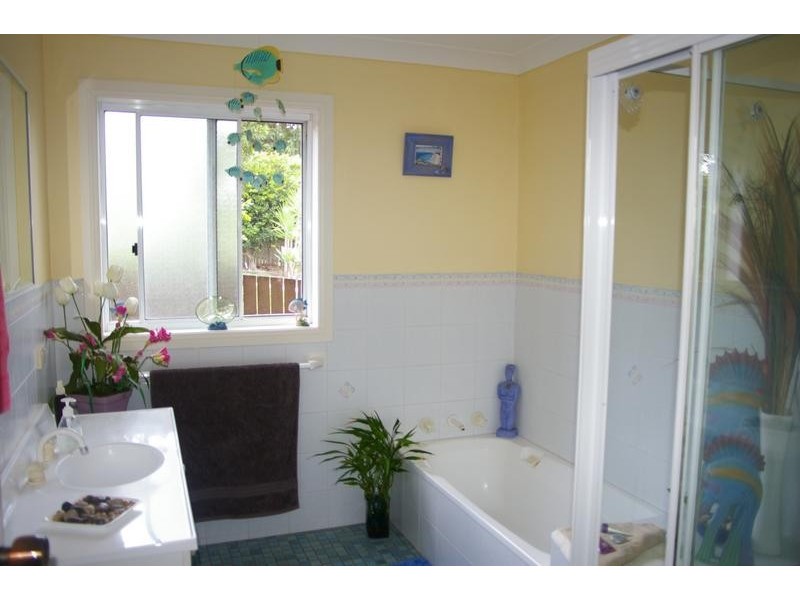 2 Doncaster Place, Hyland Park NSW 2448