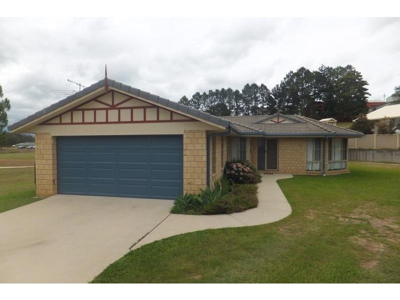 10 Crispin Cove, Macksville NSW 2447